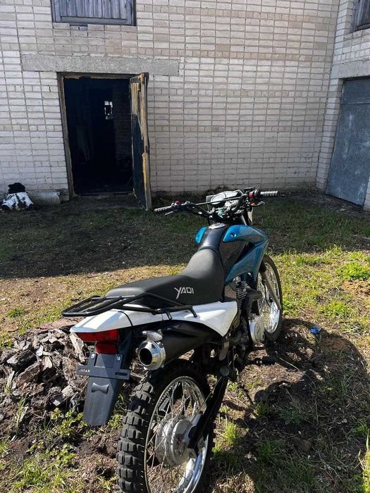 Продам мотоцикл яки 250