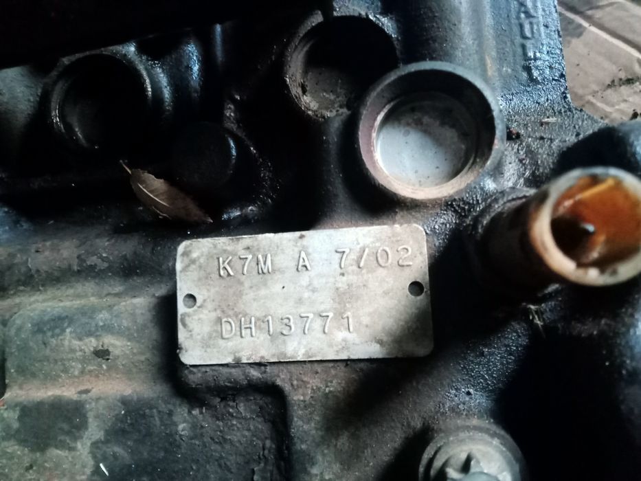 Продам блог на Рено (К7М) б/у