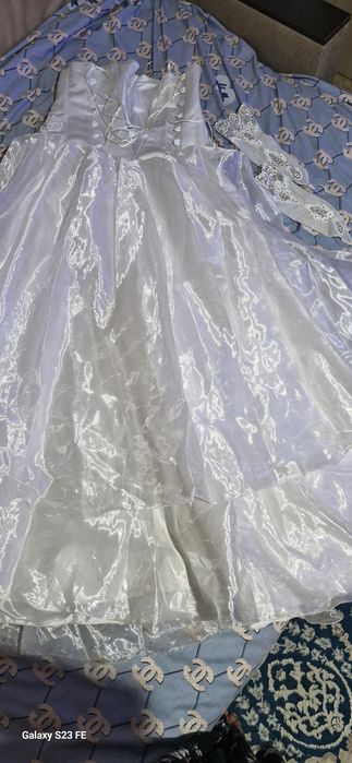 Продам свадебное платья