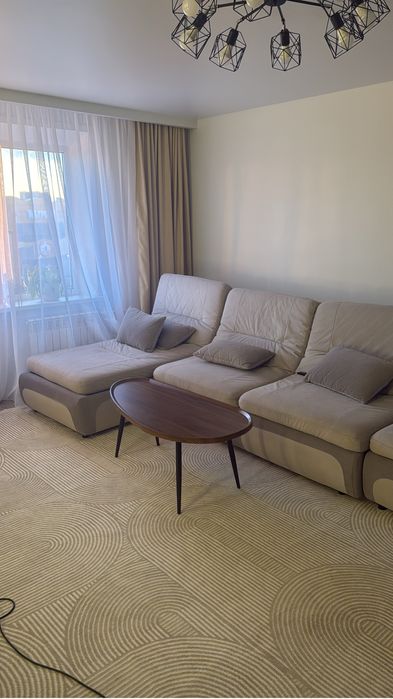 Диван угловой 3,5 метра,трансформер