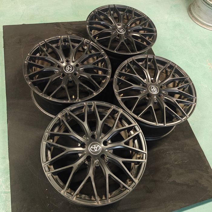 R18 PCD 5 *114,3 Комплект легкосплавных дисков