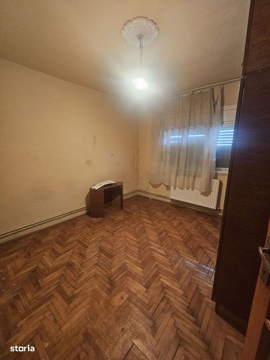 Apartament 3 camere decomandat - centrala termica !!