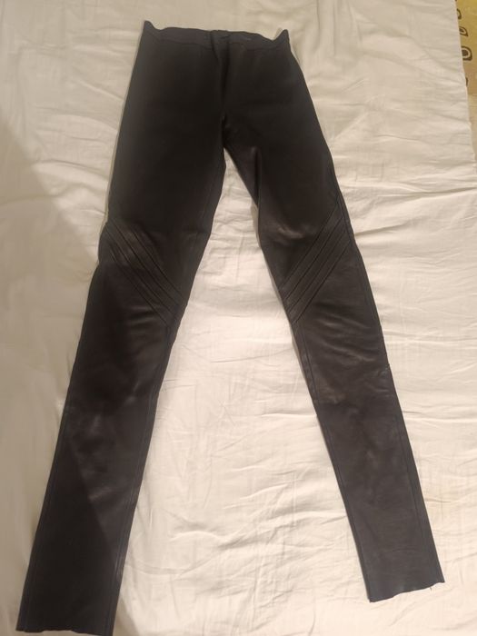 Кожаные черные штаны