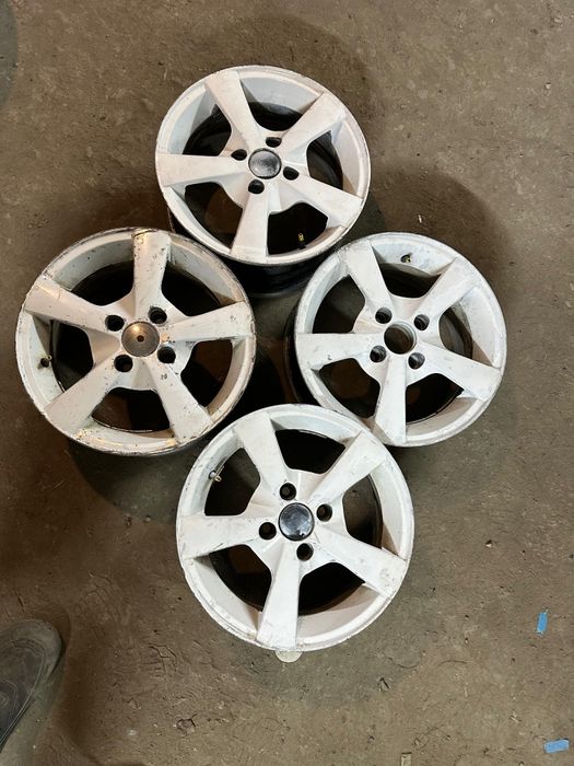 R14 PCD 4 *100 Комплект легкосплавных дисков