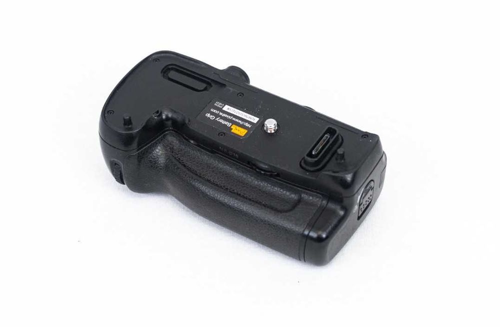 Grip Pixel pentru Nikon D750