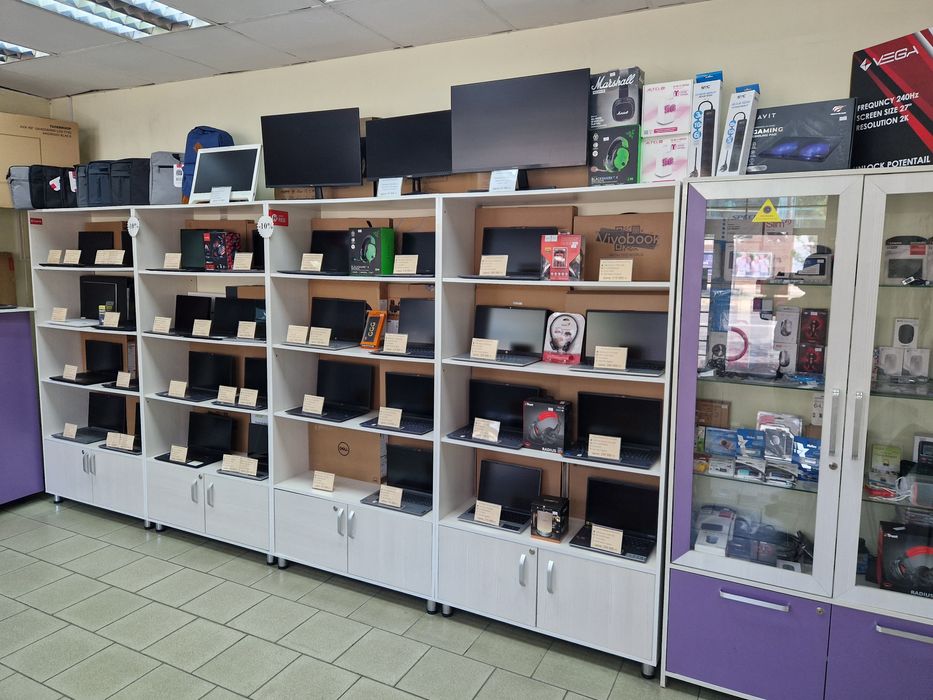 Новые Lenovo (Core i5-1335u, 512 Gb SSD, 8 Gb DDR5)