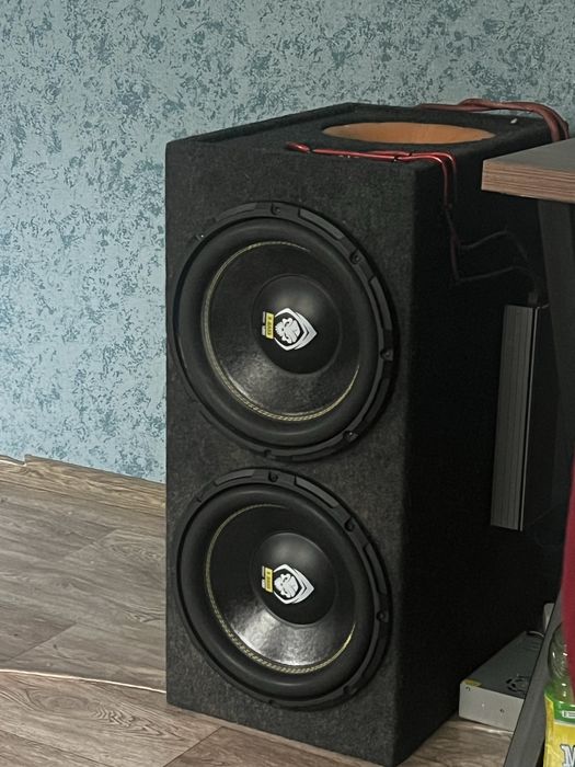 Продам сабвуфер на 2-х бошках