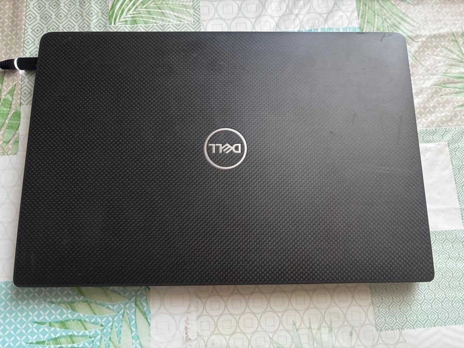 Лаптоп Dell Latitude 7400
