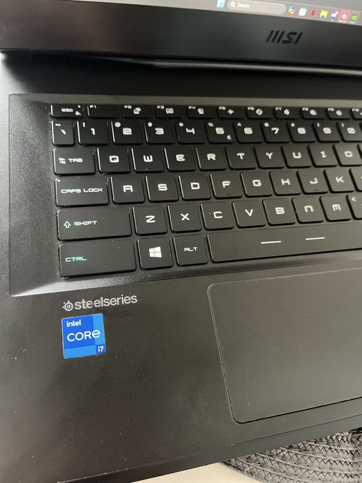 Vând laptop gaming MSI GP66 Leopard schimb cu PC