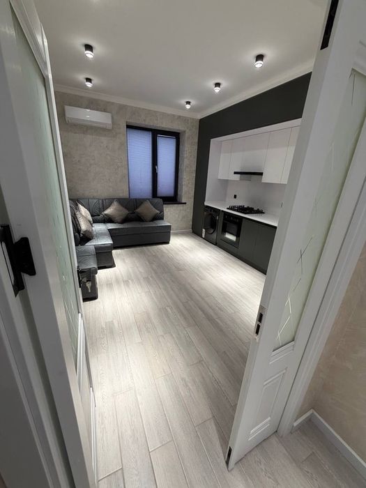 Продаётся 2 комнатная квартира ремонт мечеть Бодомзор