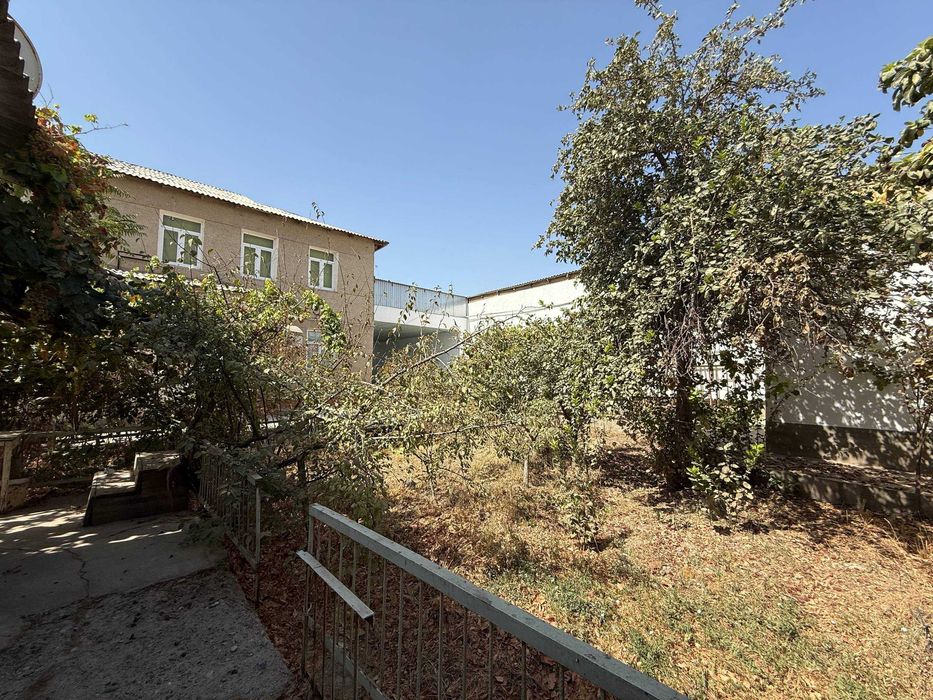 TAYYOR 8 SOTIQLI Hovli sotiladi