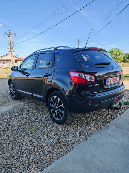 Nissan Qashqai 2.0 DCi 150 cp an2012 Automata 4x4 full option.