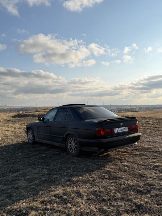 Продам бмв е34 520