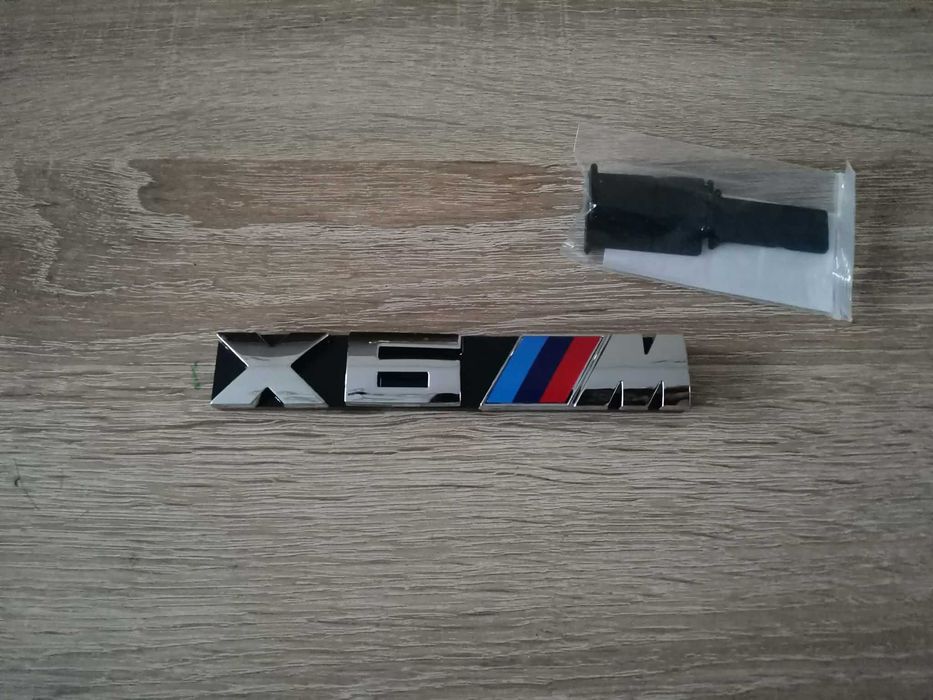 Предна решетка сребриста емблема BMW X6M