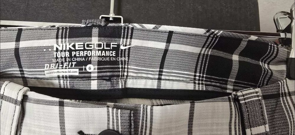 Нови.  Къси панталонки оригинални.  Nike GOLF TOUR PERFORMANCE.