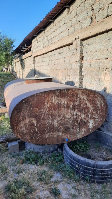 Цистернс 2шт. 5тон. 2тон.