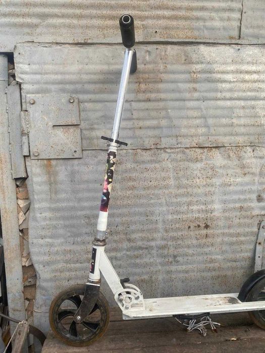 Продам детский самокат б/у