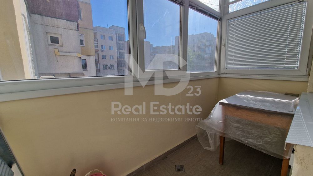 Дава се под наем Двустаен апартамент в Пловдив, Център - 60 кв.м за 459 € - Снимка #3