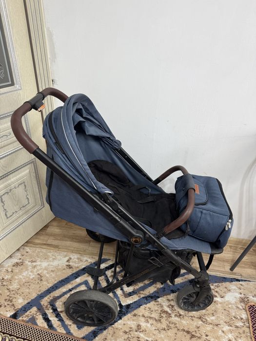 Продам коляску,