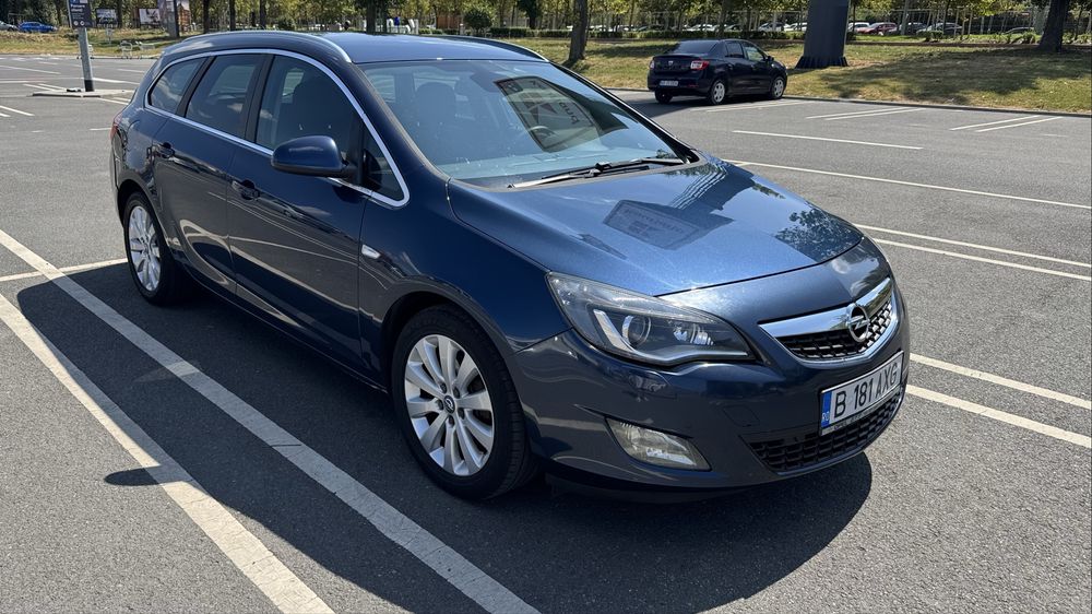 Opel Astra J Sports Tourer
