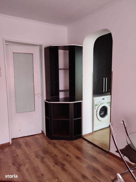 Apartament 3 camere, balcon, Rogerius