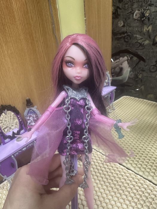 Продам куклу  монстр хай!