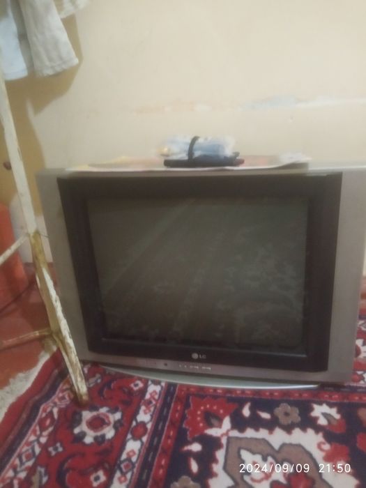 Madel Sony DVD ochilib yopadigan sotiladi xashi texnika.