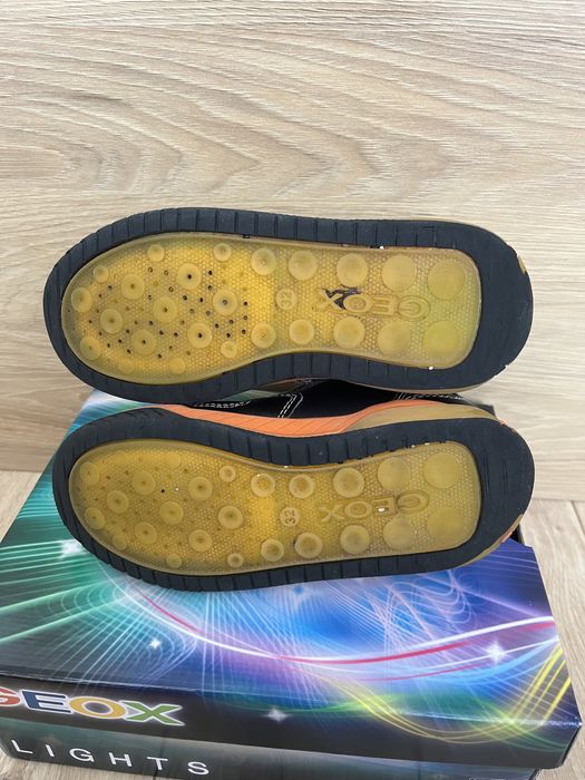 Обувки Geox 32 номер