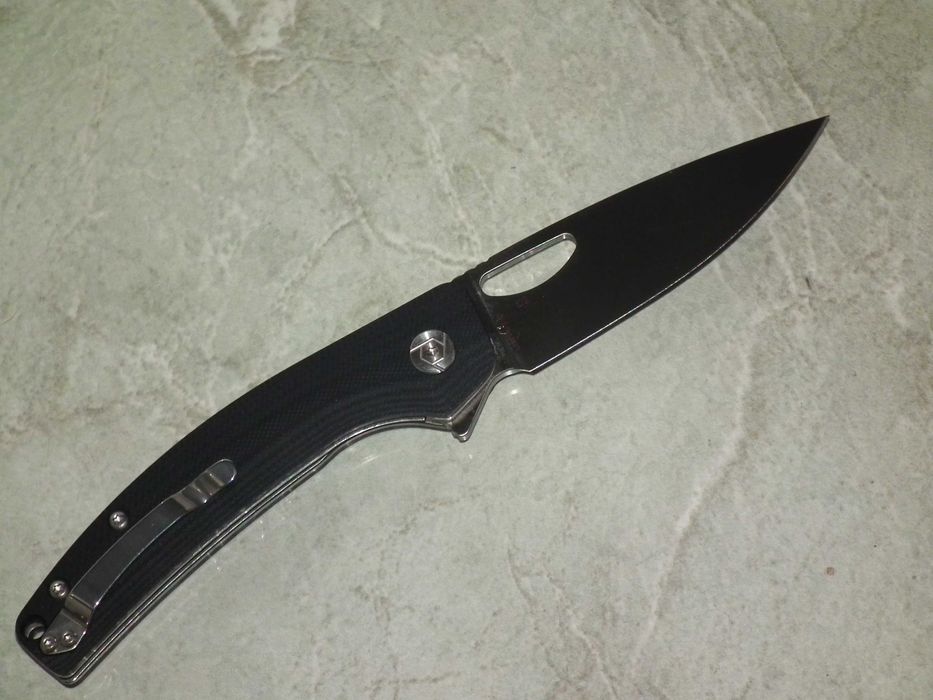 Cutie, nou briceag CH Knives 3530, otel D2, míner G10, liner lock