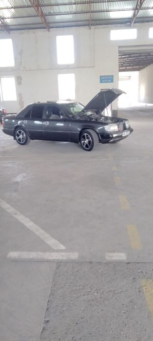 Mercedes benz w124 сотилади юриб турган мошина мотор ходовой норм
