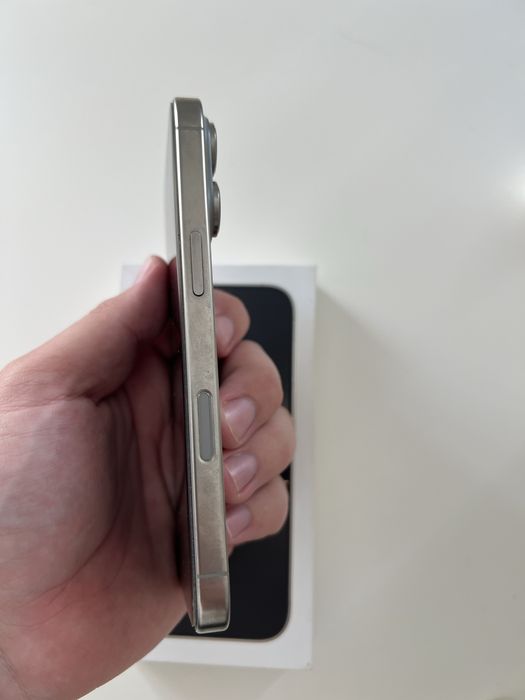 Продается iphone 16 pro, в идеальном состянии