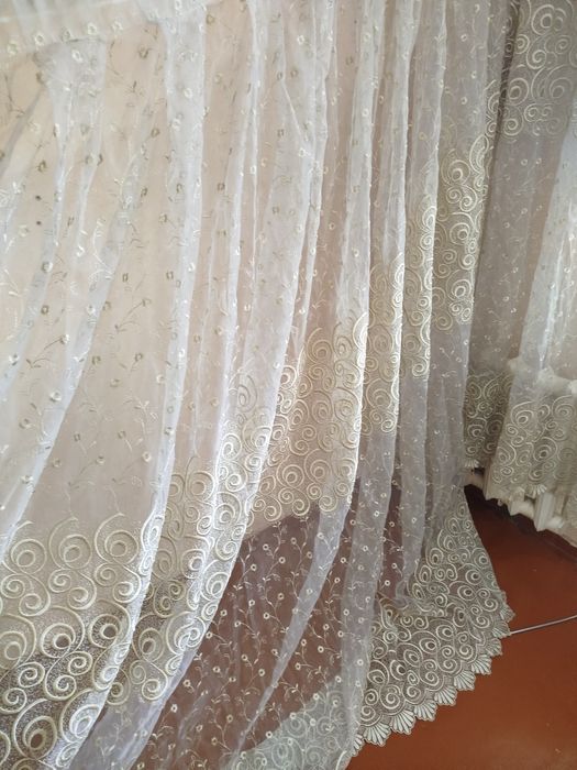 Продам тюль,бежевая