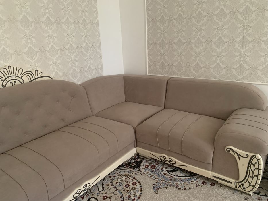 Диван сатылады