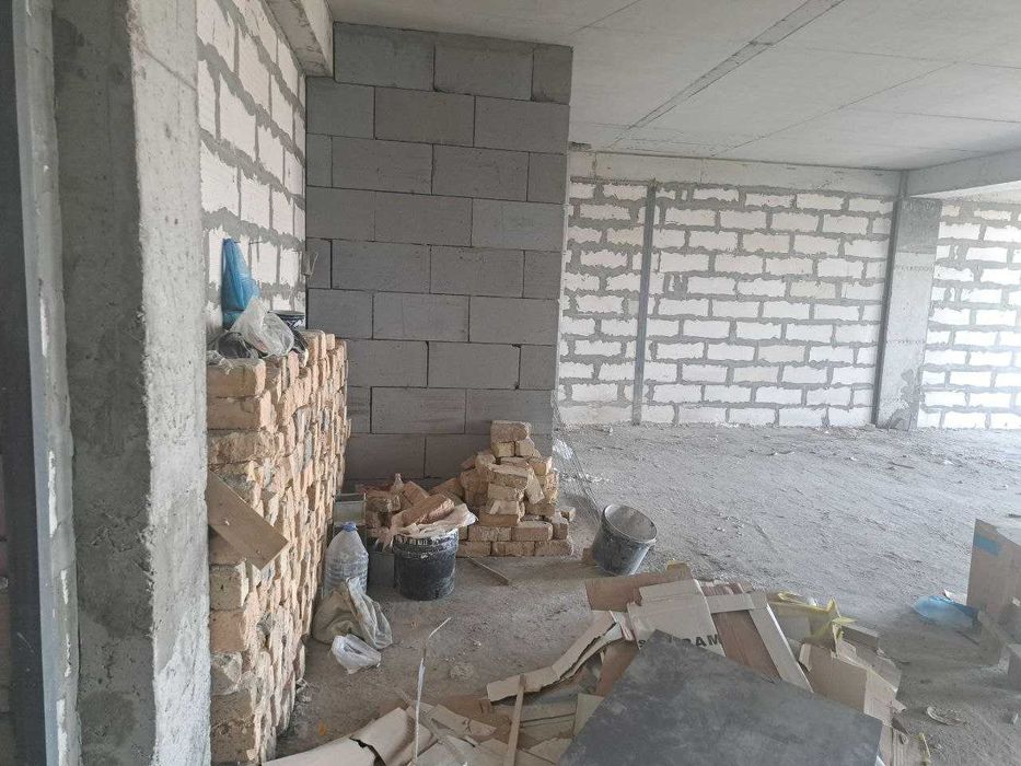 Яккасарой 9 этаж - 99 кв.