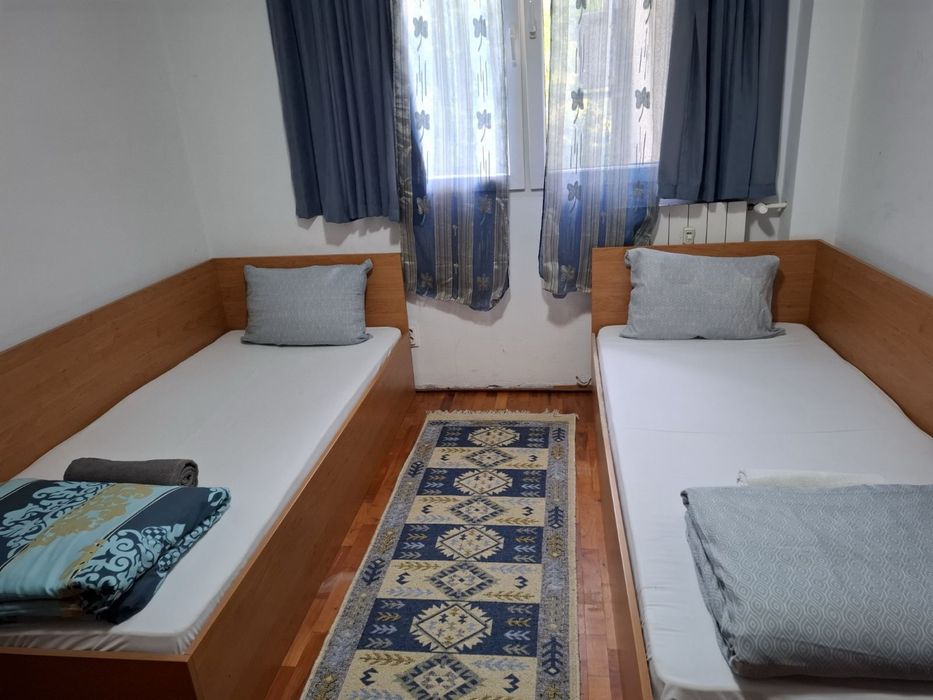 Краткосрочно наемане на апартаменти с безплатен паркинг