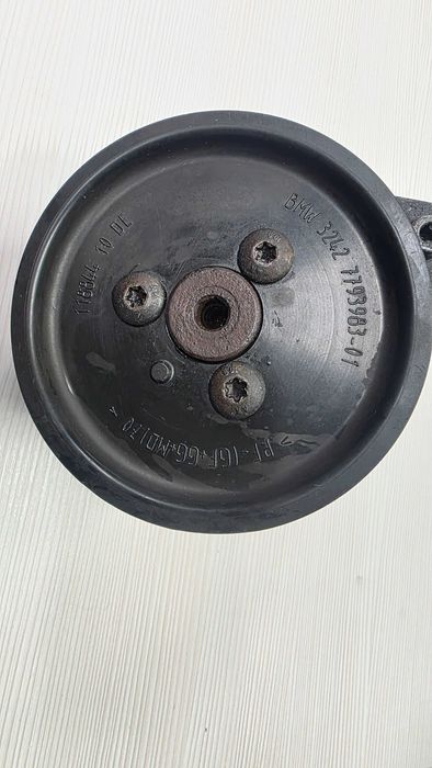 Vand pompa servodirectie BMW 325D 330D E90 E91 E92 M57