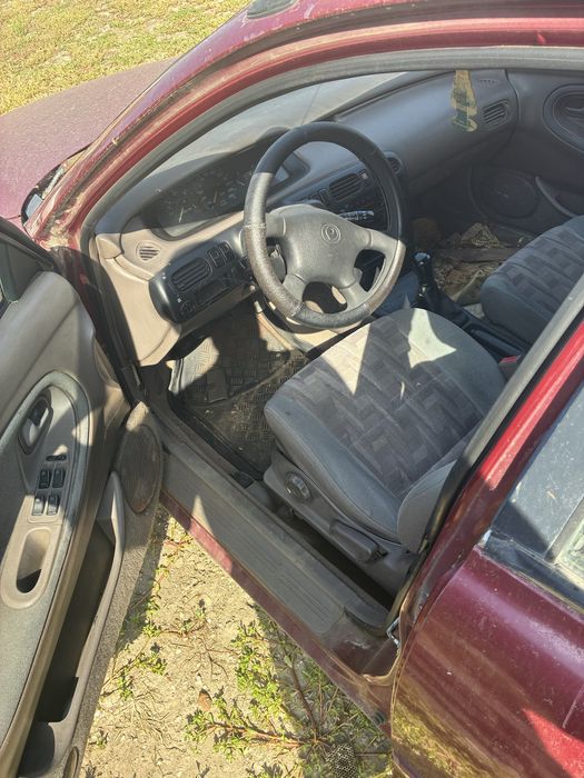 На части Mazda 626
