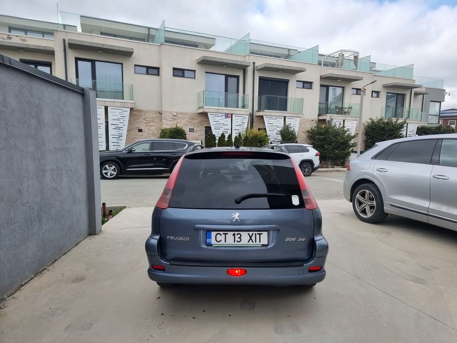 Vand Peugeot 206 motor 1.6 Dissel pret 1250 Euro