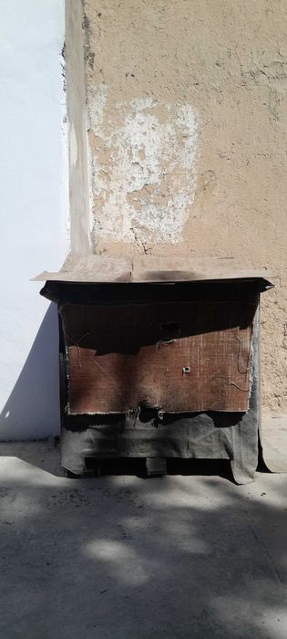 ДАРОМ 1 Большая и 3 средние Собачья Конура Собачьи Домики забирать все