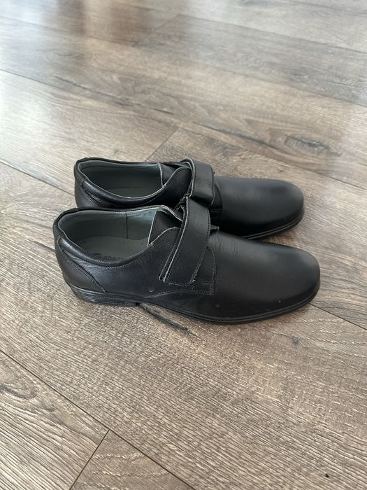 Продам кожанные туфли для мальчика