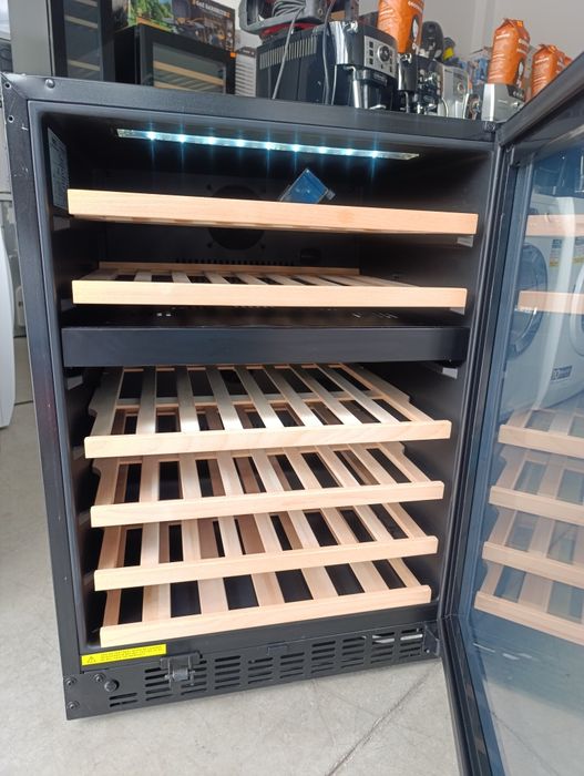 Нова!!!  Хладилна Витрина FRILEC за вино 44 бутилки