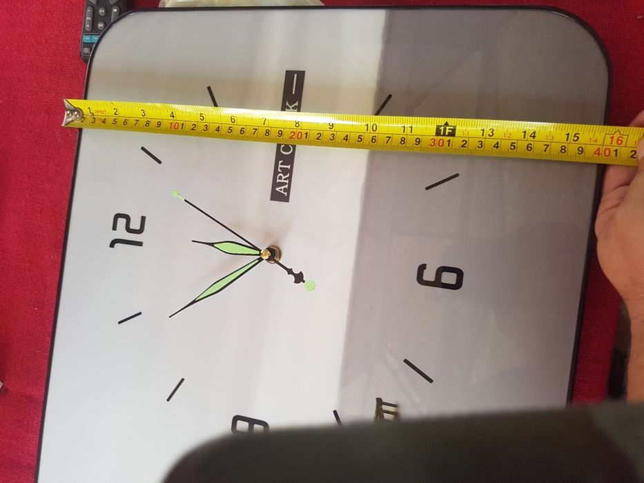 Картина часовник  за стена