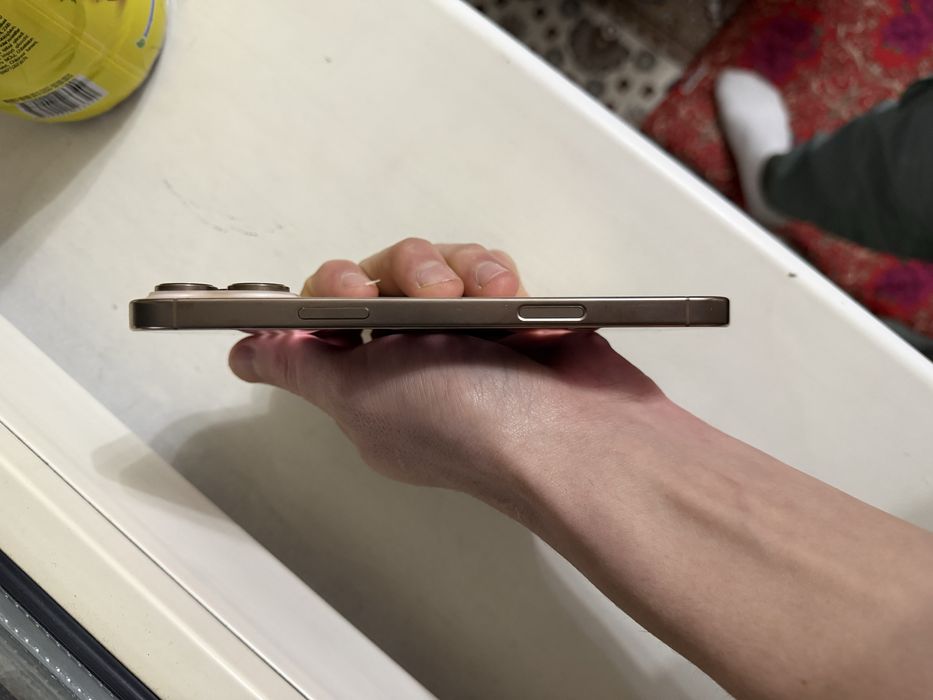 16 pro max 256gb без коробки.