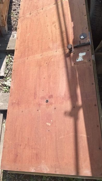 Дверь входная металлическая