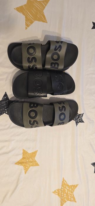 Slapi boss si pantaloni scurti