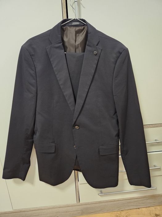 Costum sacou +pantalon Zara 50