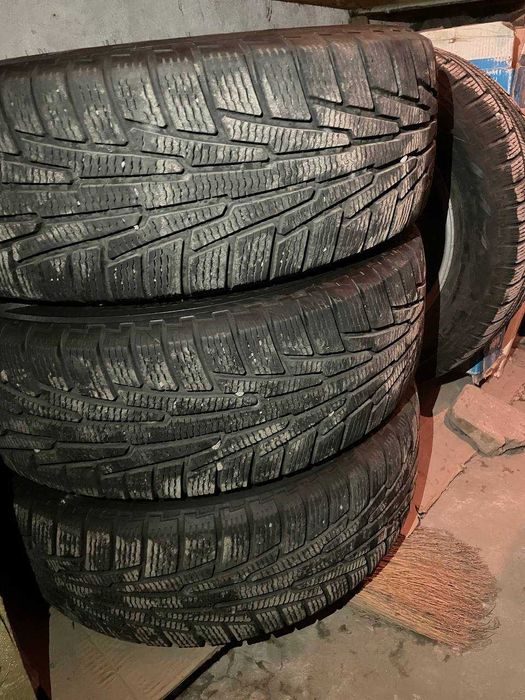 Зимние покрышки финского производства Nokian, с дисками от Captiva 2 !