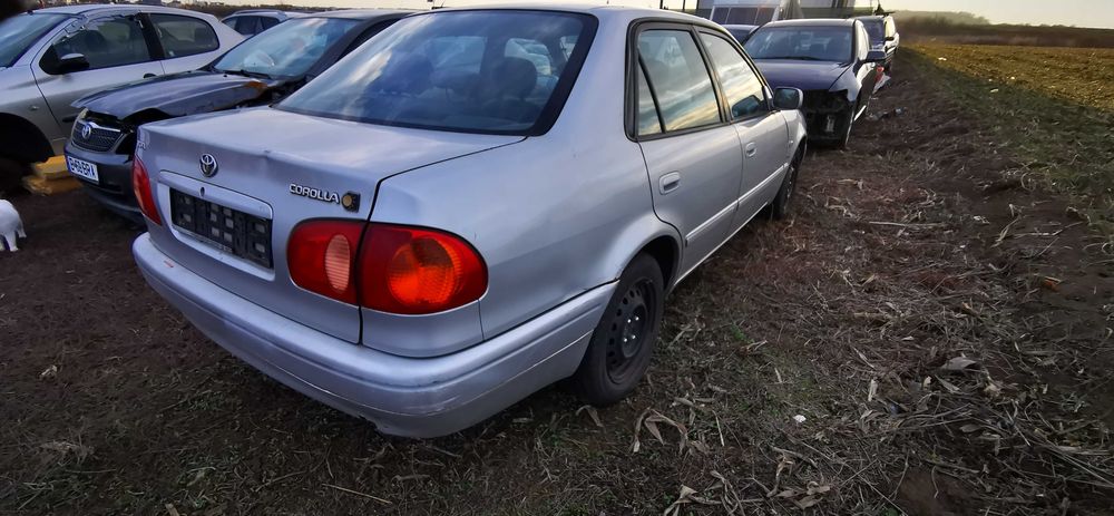 Piese din Dezmembrari pentru Toyota Corolla 1.4 vvti E10 2000