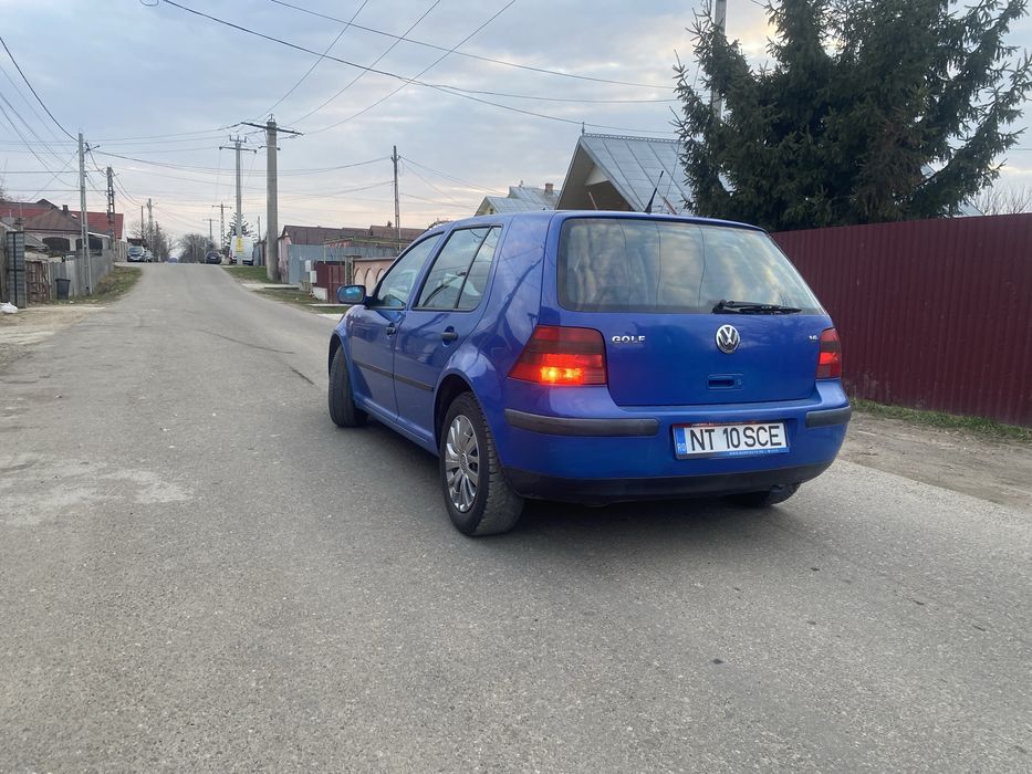 vand sau schimb golf 4 1.6