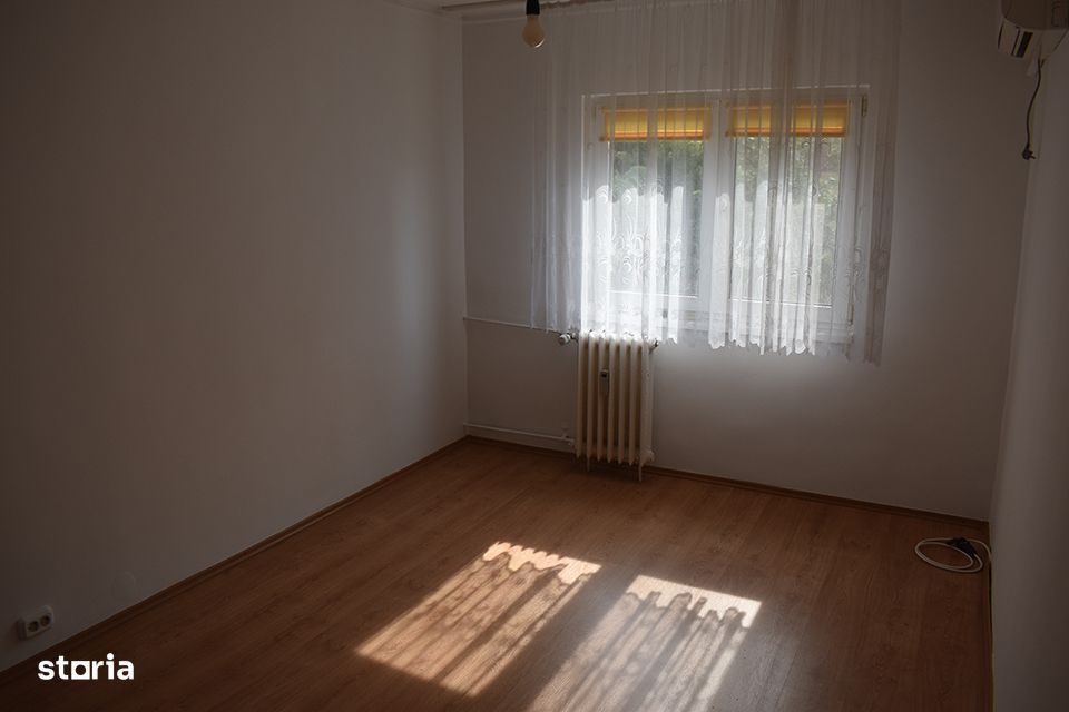Apartament 4 camere de vanzare Oradea — fotografia 3